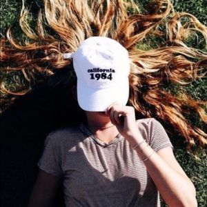 Meet your Posher, Claire